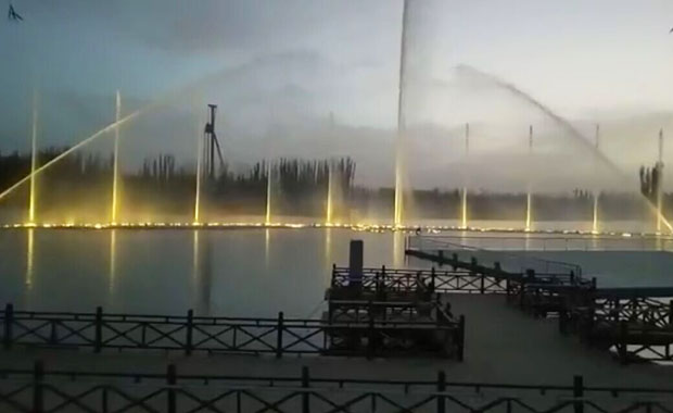 新疆如意湖
